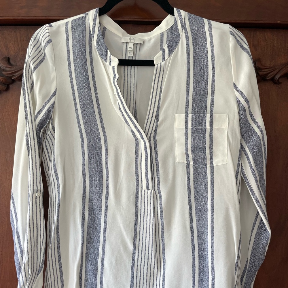 Joie xxs silk blouse